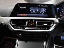 BMW 3 Series 320d MHT M Sport - U13346