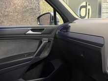 Volkswagen Tiguan TSI R - U13348