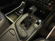 Volkswagen Tiguan TSI R - U13348