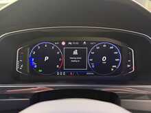 Volkswagen Tiguan TSI R - U13348