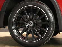 Mercedes-Benz GLB GLB200 AMG Line Night Edition - U13353