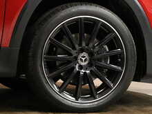 Mercedes-Benz GLB GLB200 AMG Line Night Edition - U13353