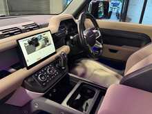 Land Rover Defender 90 D250 MHEV X-Dynamic SE - U13357