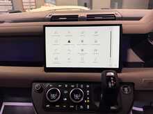 Land Rover Defender 90 D250 MHEV X-Dynamic SE - U13357