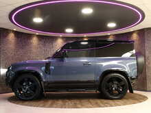 Land Rover Defender 90 D250 MHEV X-Dynamic SE - U13357