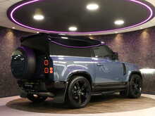 Land Rover Defender 90 D250 MHEV X-Dynamic SE - U13357
