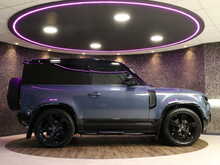 Land Rover Defender 90 D250 MHEV X-Dynamic SE - U13357