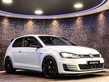 Volkswagen Golf TSI BlueMotion Tech GTI Performance - U13396
