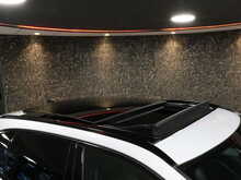 Jaguar F-PACE D240 Chequered Flag - U13397