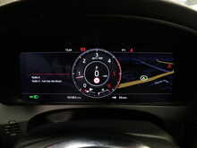 Jaguar F-PACE D240 Chequered Flag - U13397