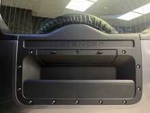 Land Rover Defender 110 D300 MHEV SE - U13399