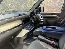 Land Rover Defender 110 D300 MHEV SE - U13399