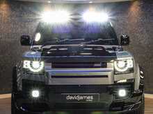 Land Rover Defender 110 D300 MHEV SE - U13399