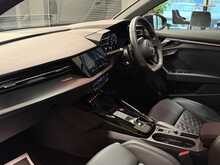 Audi RS3 TFSI Carbon Black - U13416