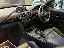 BMW M4 BiTurbo Competition - U13418