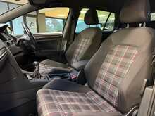 Volkswagen Golf TSI BlueMotion Tech GTI - U13423