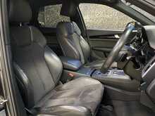 Audi Q5 TFSI Black Edition - U13431