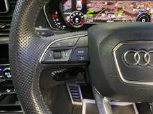 Audi Q5 TFSI Black Edition - U13431