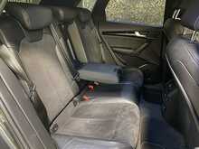 Audi Q5 TFSI Black Edition - U13431