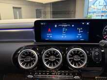 Mercedes-Benz CLA CLA220d AMG Line - U13435