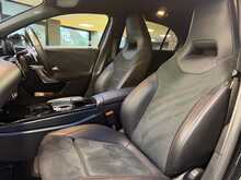 Mercedes-Benz A Class A180d AMG Line - U13438