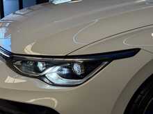 Volkswagen Golf TSI R - U13456