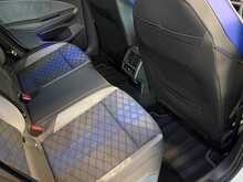 Volkswagen Golf TSI R - U13456