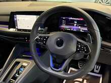 Volkswagen Golf TSI R - U13456