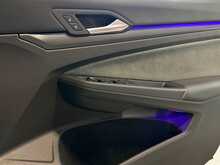 Volkswagen Golf TSI R - U13456