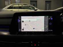 Volkswagen Golf TSI R - U13456