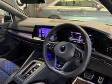 Volkswagen Golf TSI R - U13456