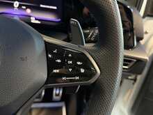 Volkswagen Golf TSI R - U13456