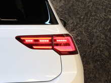 Volkswagen Golf TSI R - U13456