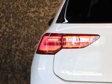 Volkswagen Golf TSI R - U13456