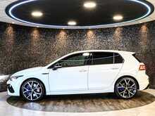 Volkswagen Golf TSI R - U13456