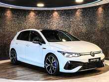 Volkswagen Golf TSI R - U13456