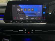 Volkswagen Golf TSI R - U13462