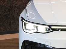 Volkswagen Golf TSI R - U13462