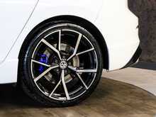 Volkswagen Golf TSI R - U13462