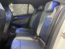 Volkswagen Golf TSI R - U13462