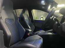 Volkswagen Golf TSI R - U13462