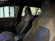 Volkswagen Golf TSI R - U13480