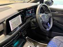 Volkswagen Golf TSI R - U13480