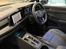 Volkswagen Golf TSI R - U13480