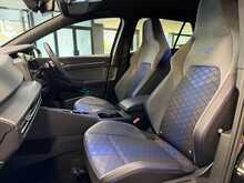 Volkswagen Golf TSI R - U13480