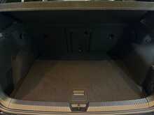 Volkswagen Golf TSI R - U13480