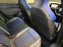 Volkswagen Golf TSI R - U13480