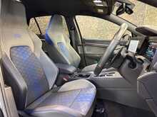 Volkswagen Golf TSI R - U13480