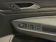 Volkswagen Golf TSI R - U13480