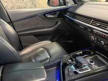 Audi Q7 TDI V6 Black Edition - U13483